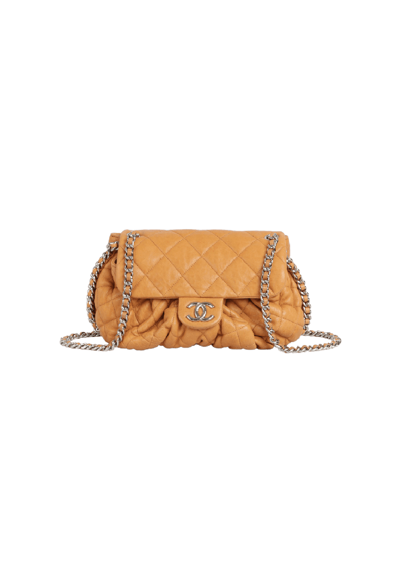 MEDIUM CHAIN AROUND FLAP BAG