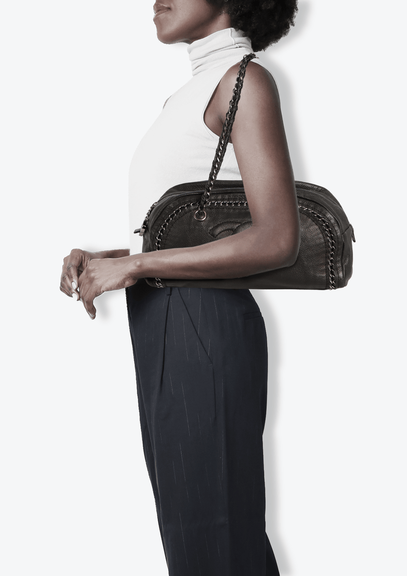 MEDIUM LUXE LIGNE BOWLER BAG