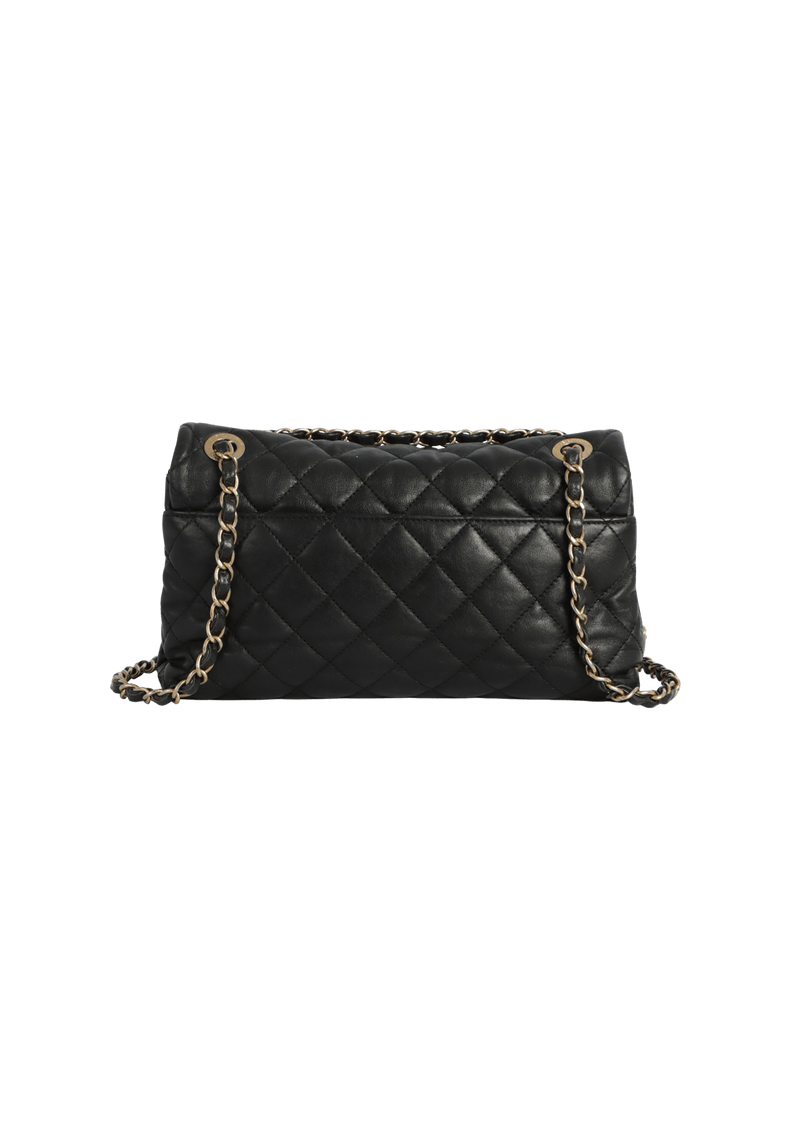 MEDIUM SOFT ELEGANCE FLAP BAG QUILTED DISTRESSED CALFSKIN