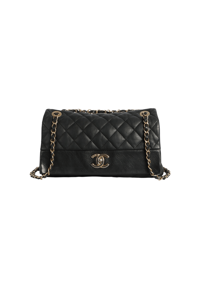 MEDIUM SOFT ELEGANCE FLAP BAG QUILTED DISTRESSED CALFSKIN