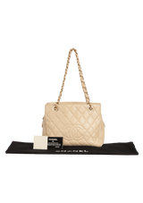 PETITE TIMELESS TOTE CAVIAR