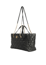 RETRO CHAIN SHOPPING TOTE CALFSKIN