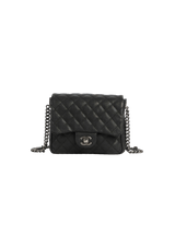 SMALL ROCK IN ROME FLAP CAVIAR