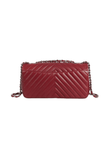 SURPIQUE CHEVRON FLAP BAG