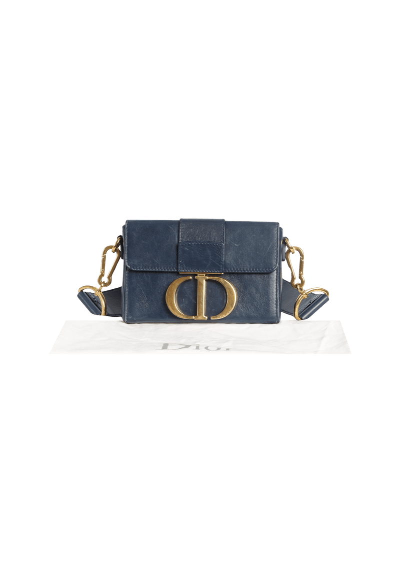 30 MONTAIGNE FLAP