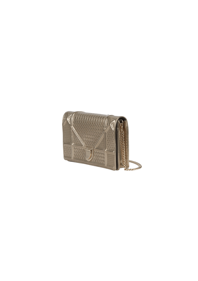 MICRO-CANNAGE DIORAMA WALLET ON CHAIN