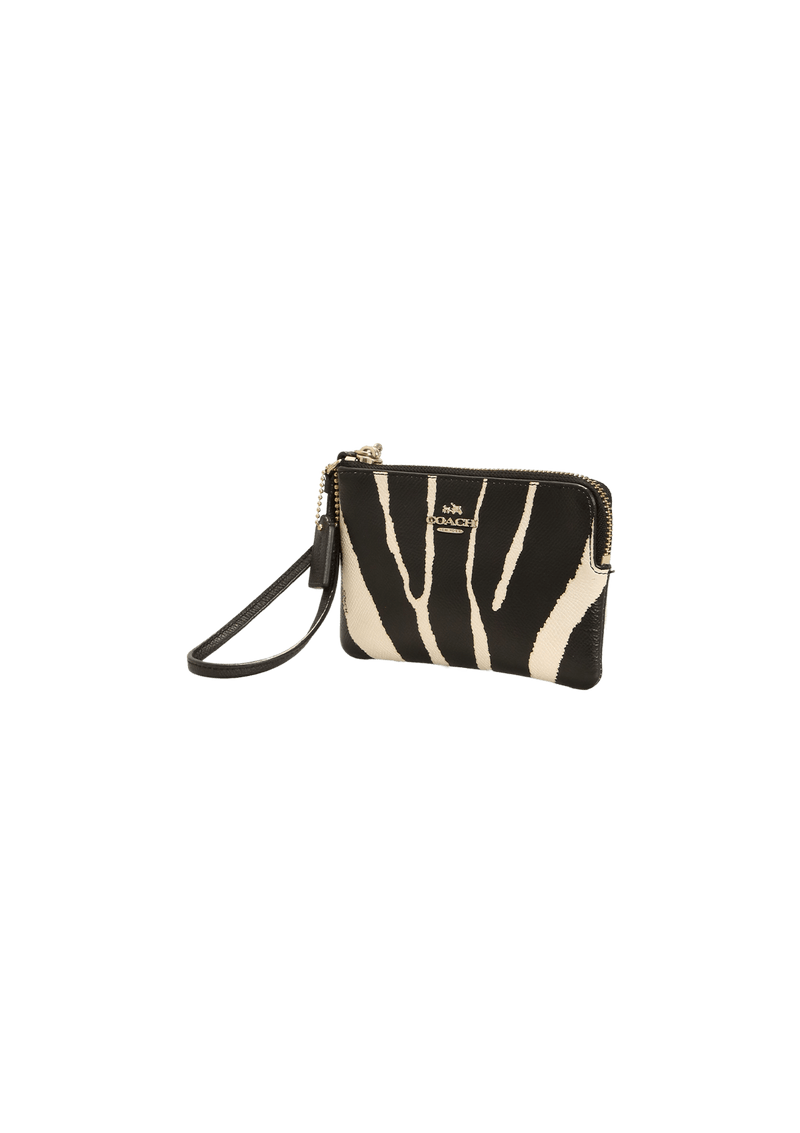 ANIMAL PRINT WRISTLET POUCH