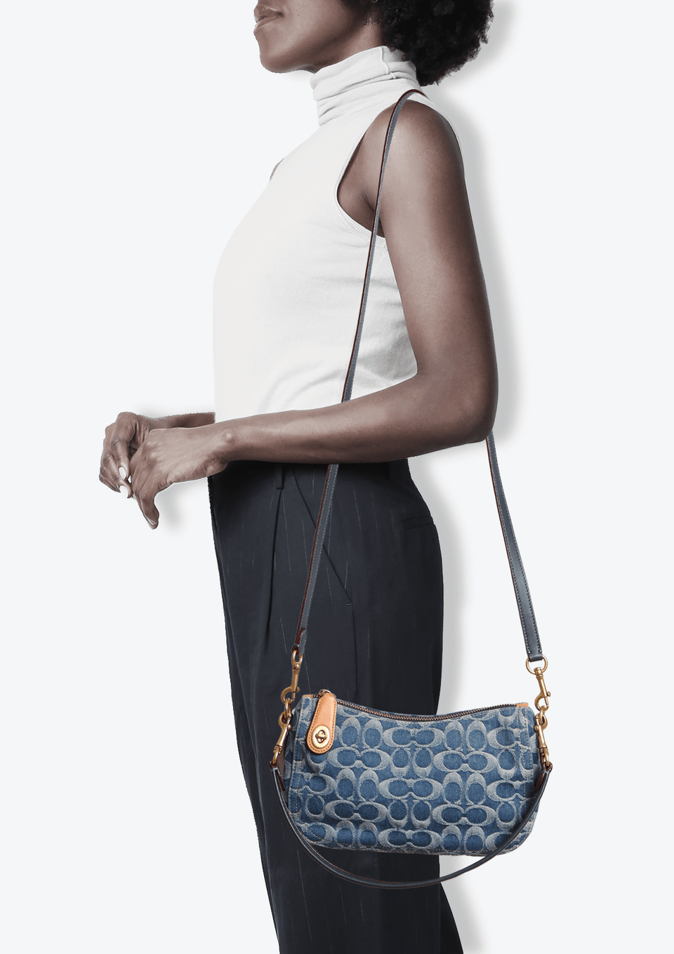 BOLSA COACH DENIM SWINGER SIGNATURE AZUL ORIGINAL – Gringa BOLSA COACH DENIM SWINGER SIGNATURE AZUL ORIGINAL – Gringa