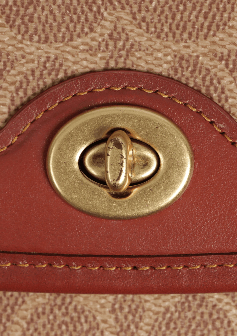 SIGNATURE CROSSBODY BAG