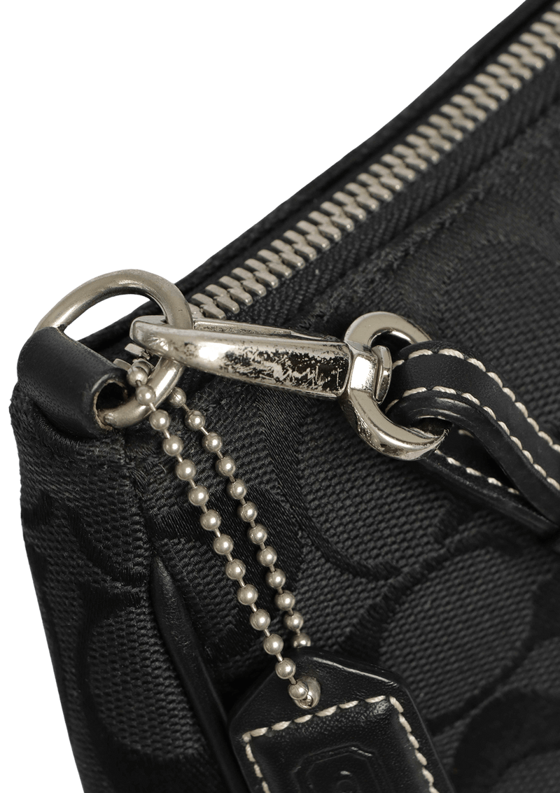 SIGNATURE SHOULDER BAG