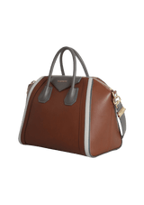 MEDIUM ANTIGONA BAG