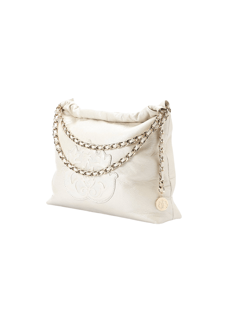 BOLSA DAYSE HOBO EM COURO METALIZADO