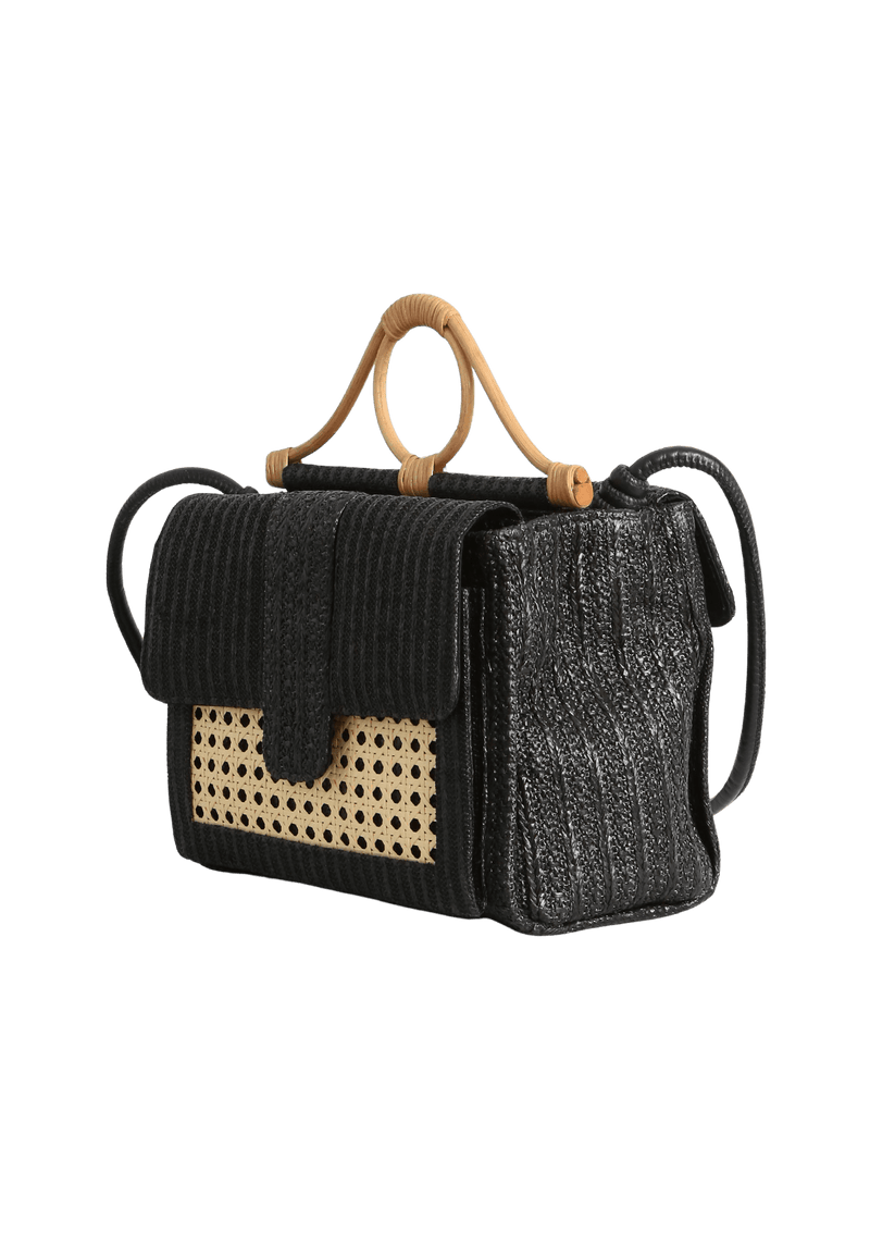 BOLSA EM PALHA COM ALÇA DE RATTAN