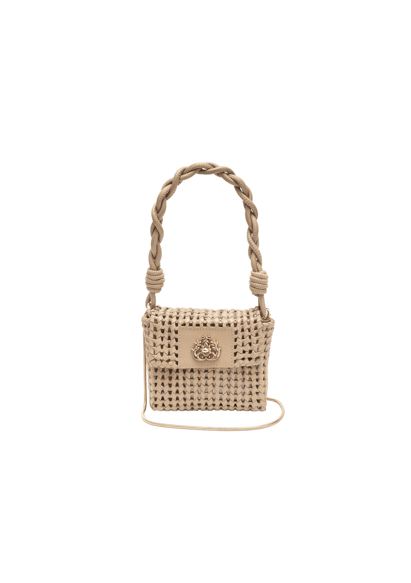 MINI BOLSA EM TRESSÊ DE COURO NATURAL