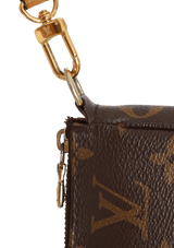 MONOGRAM POCHETTE ACCESSOIRES