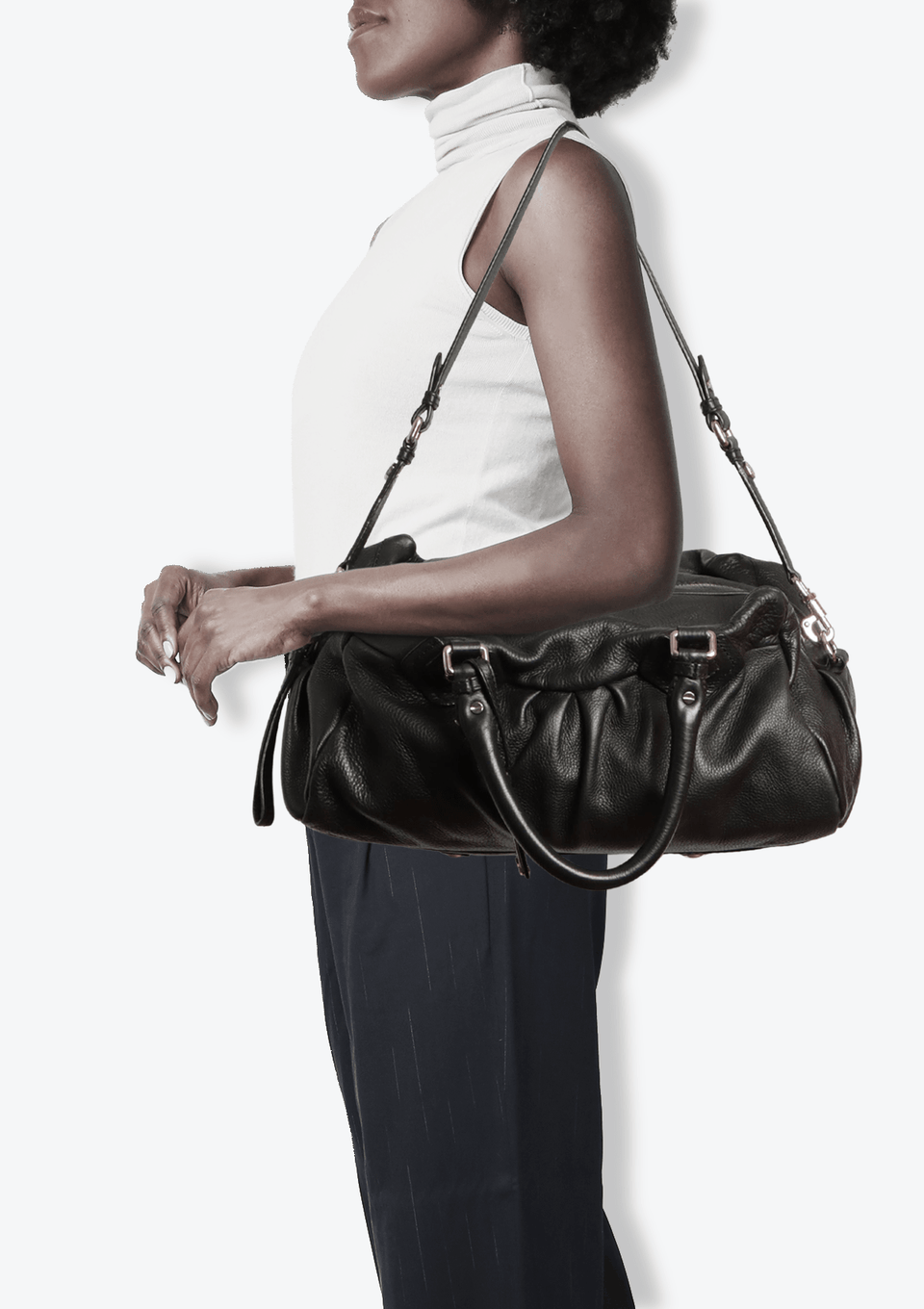 バッグ Marc by Marc Jacobs Classic Q Bag Black マーク ジェイコブス“名品バッグ”「クラシック Q」が復刻、丸み