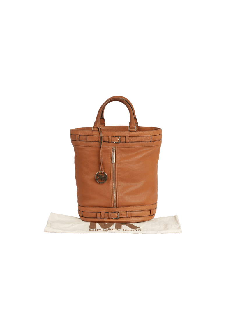 KINGSBURY BUCKET BAG