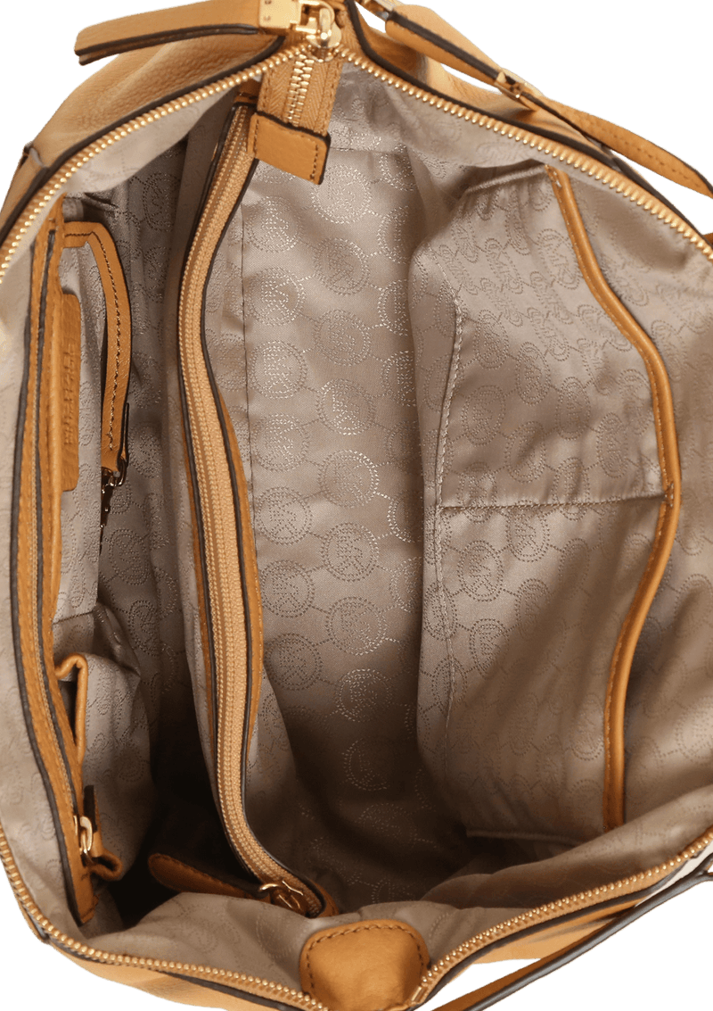 Michael kors 2025 riley backpack