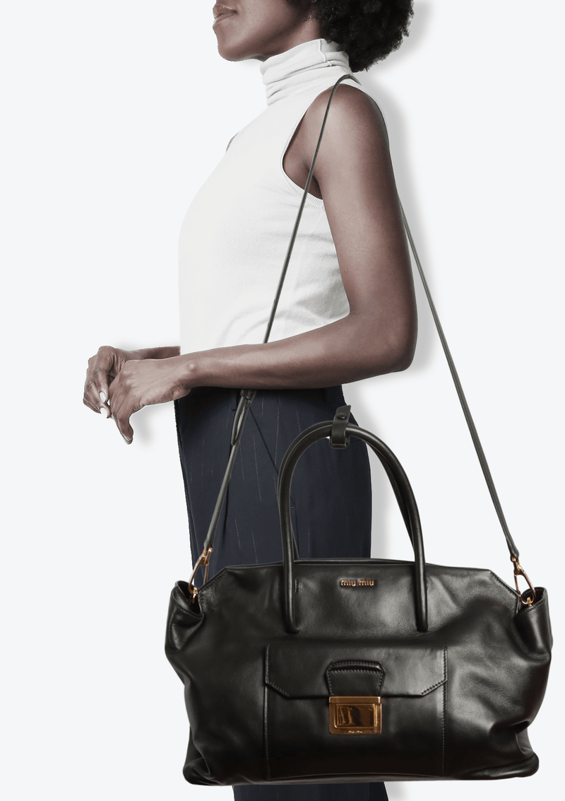 LEATHER SHOULDER BAG