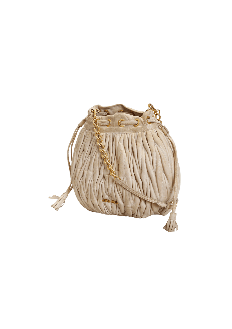 MATELASSE BUCKET BAG