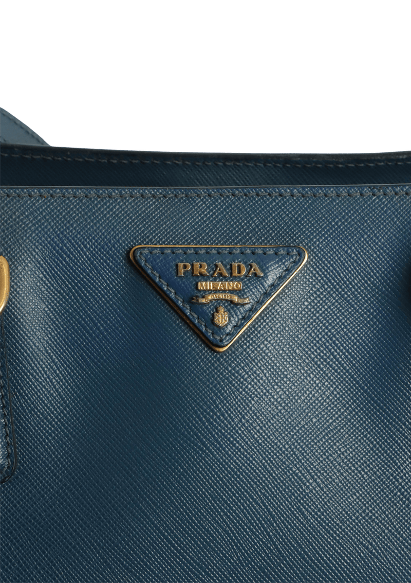 MEDIUM SAFFIANO LUX DOUBLE ZIP GALLERIA