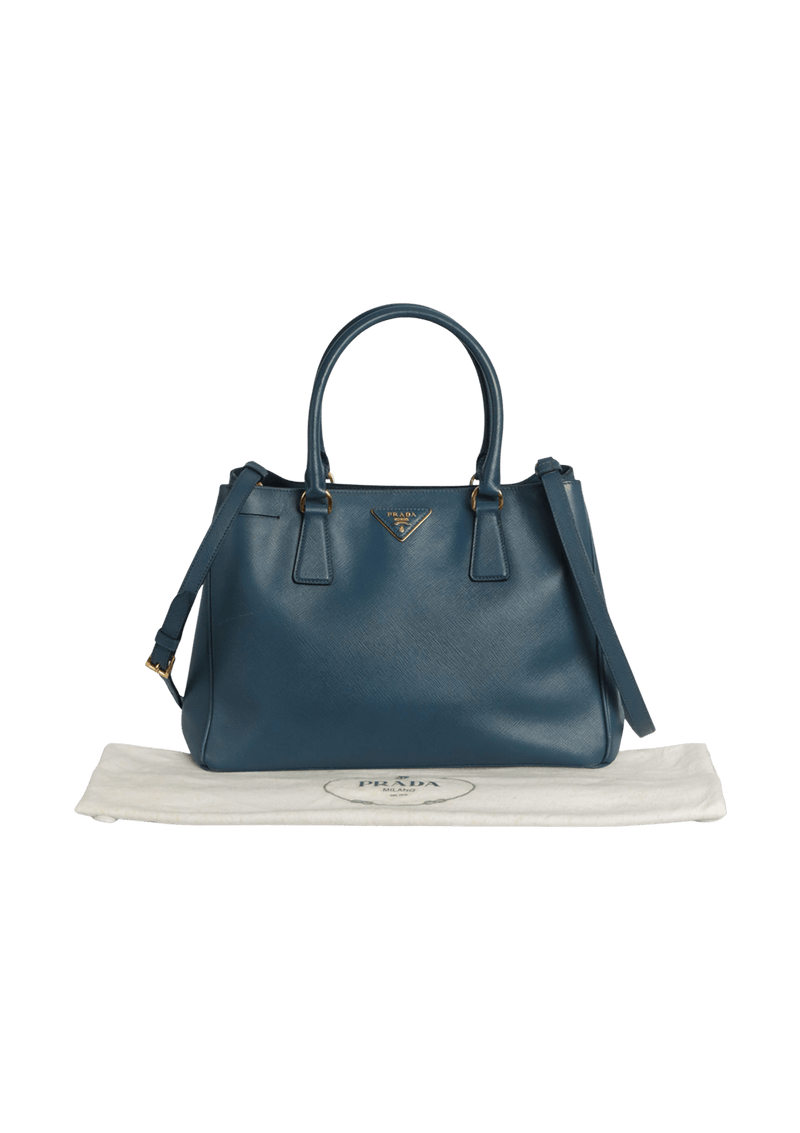 MEDIUM SAFFIANO LUX DOUBLE ZIP GALLERIA