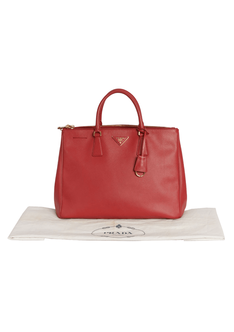 MEDIUM SAFFIANO LUX DOUBLE ZIP GALLERIA