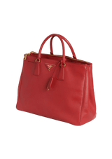 MEDIUM SAFFIANO LUX DOUBLE ZIP GALLERIA