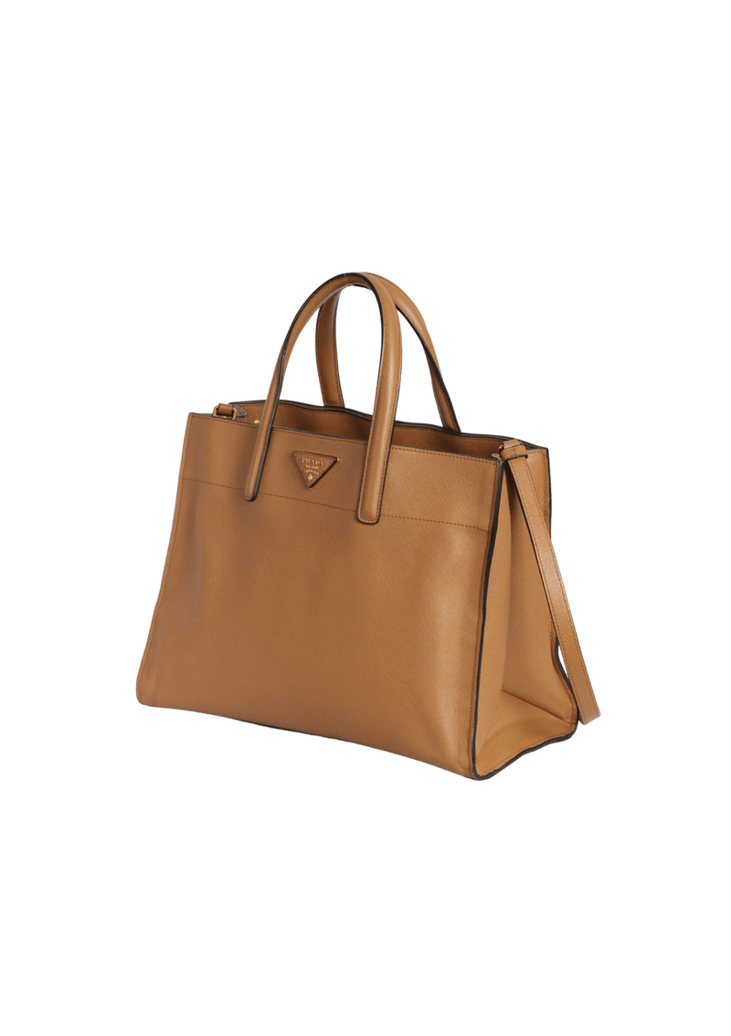 SAFFIANO TRIPLE POCKET TOTE