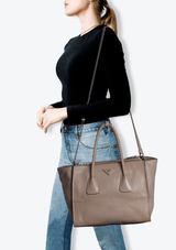 TWIN POCKET GLACE CALF TOTE