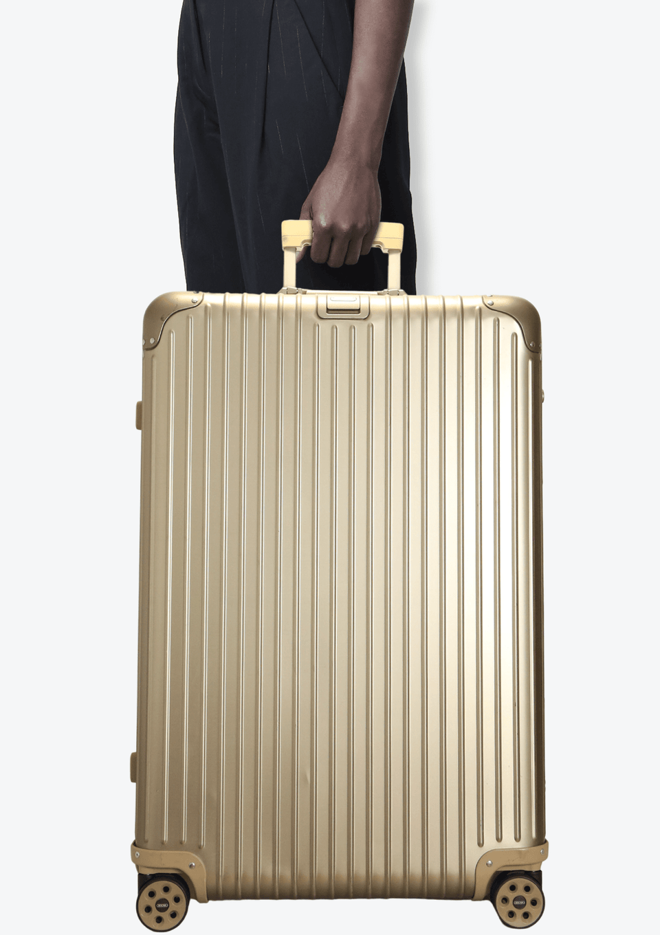 BOLSA RIMOWA TOPAS ELECTRONIC TAG SUITCASE DOURADO ORIGINAL – Gringa BOLSA RIMOWA TOPAS ELECTRONIC TAG SUITCASE DOURADO ORIGINAL – Gringa