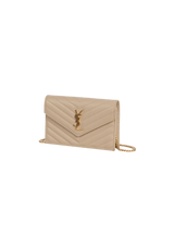 CASSANDRE ENVELOPE MATELASSÉ CHAIN WALLET