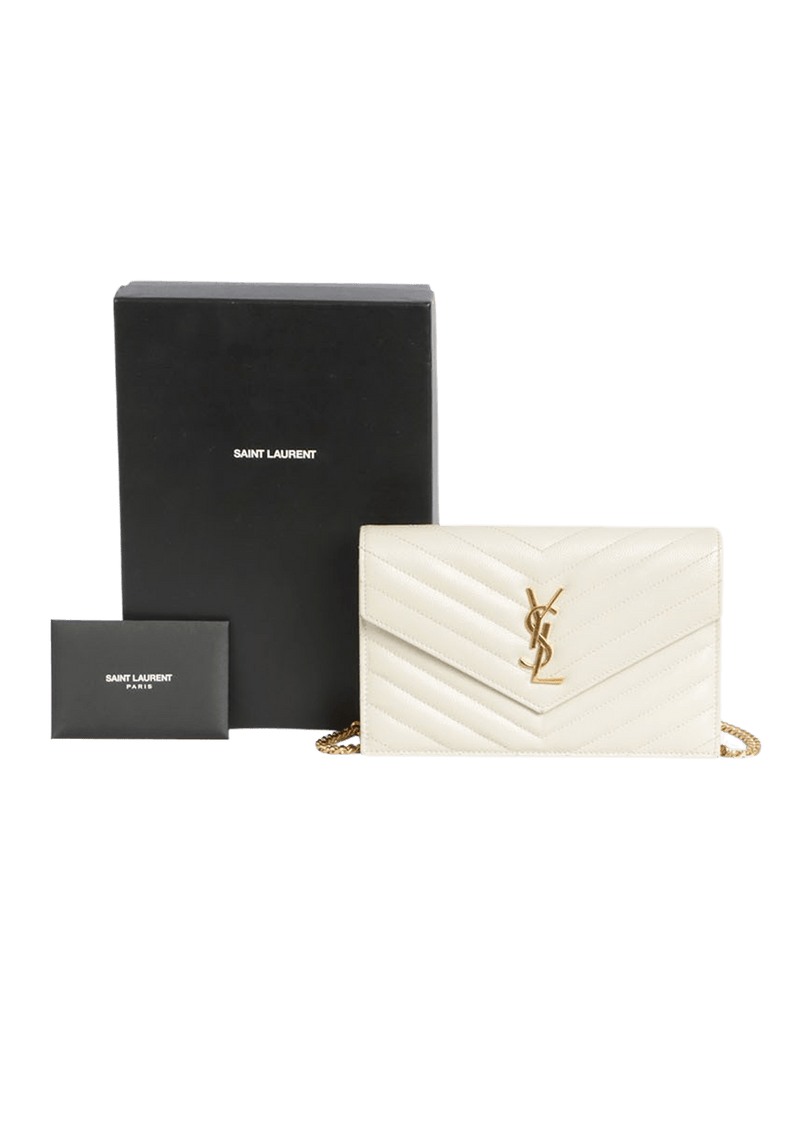 CASSANDRE ENVELOPE MATELASSÉ CHAIN WALLET