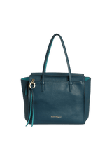 AMY TOTE