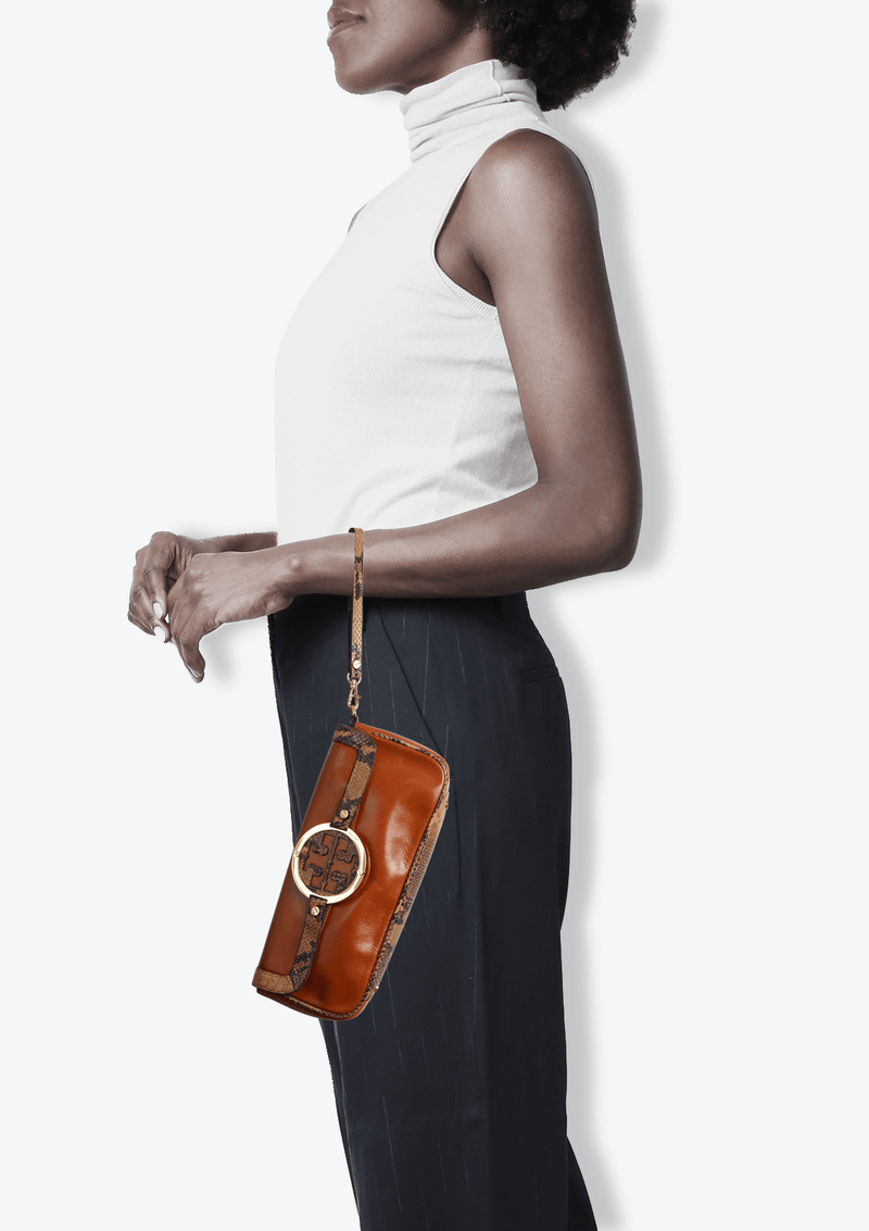 LEATHER CLUTCH