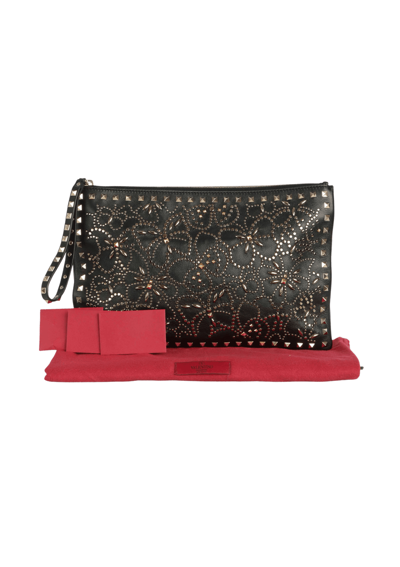 BOLSA VALENTINO ROCKSTUD WRISTLET PRETO ORIGINAL Gringa