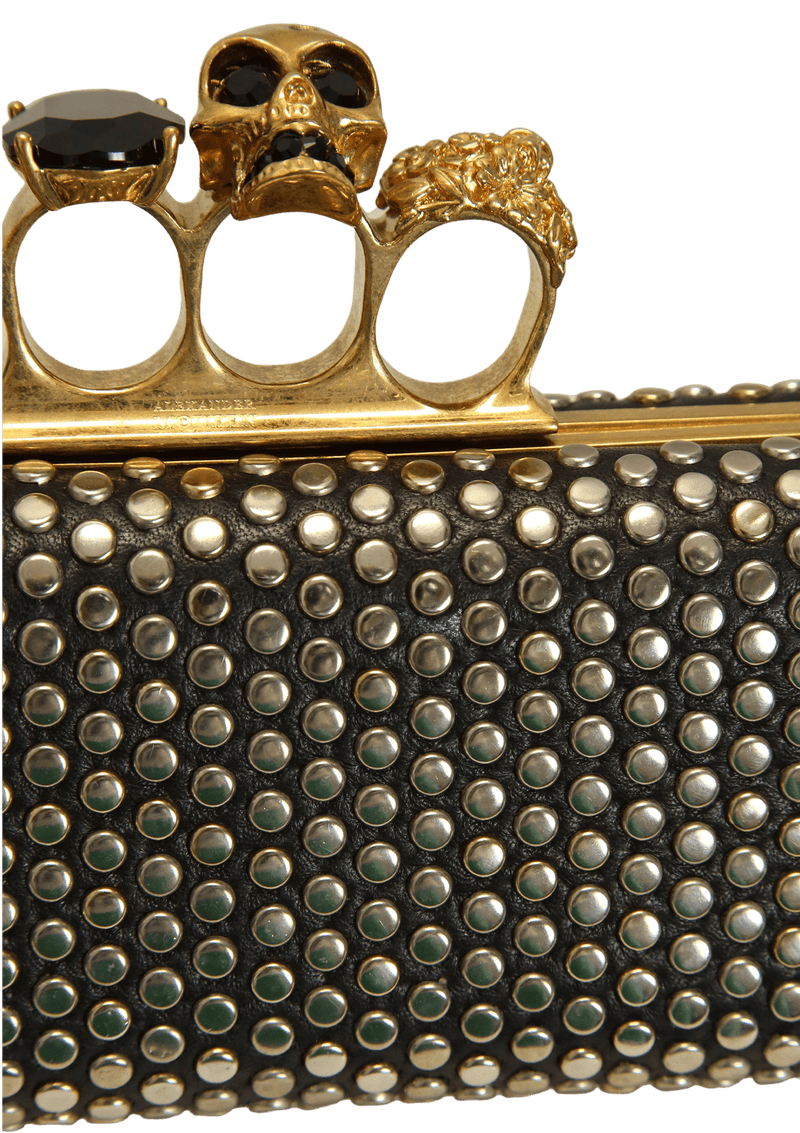 STUDDED KNUCKLE CLUTCH