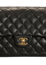 MEDIUM CLASSIC DOUBLE FLAP LAMBSKIN