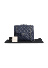 MEDIUM URBAN COMPANION FLAP BAG