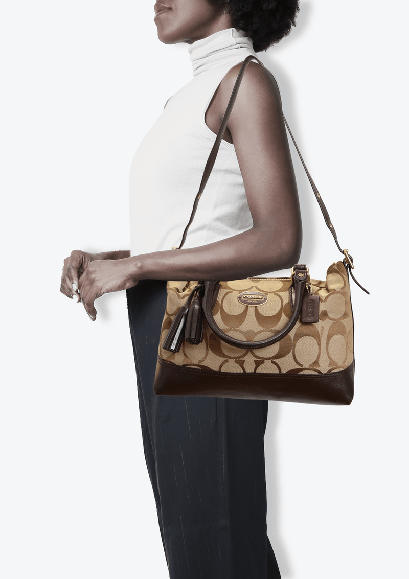 SIGNATURE LEGACY MOLLY BAG