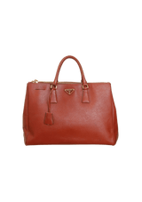 LARGE SAFFIANO LUX DOUBLE ZIP GALLERIA