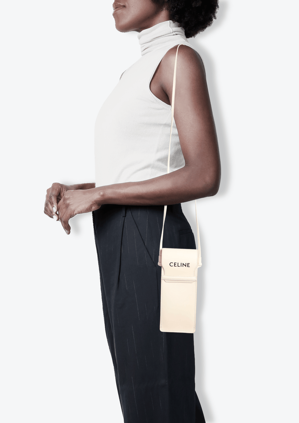 CELINE ロゴ ケース SALE☆1点限り☆国内即納☆CELINE(セリーヌ)ロゴカードホルダー