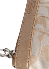 SIGNATURE CANVAS WRISTLET