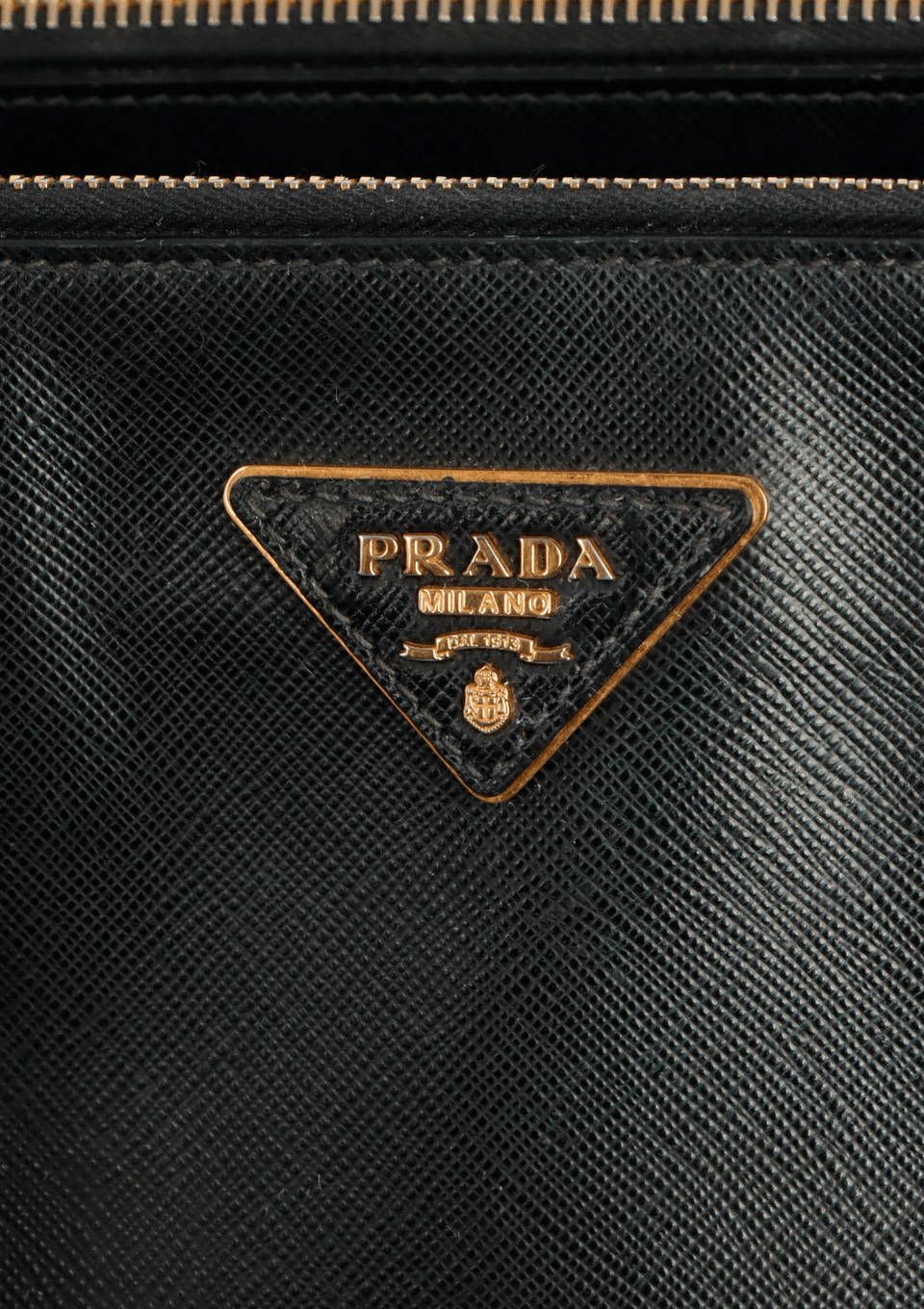 MEDIUM SAFFIANO LUX DOUBLE ZIP GALLERIA