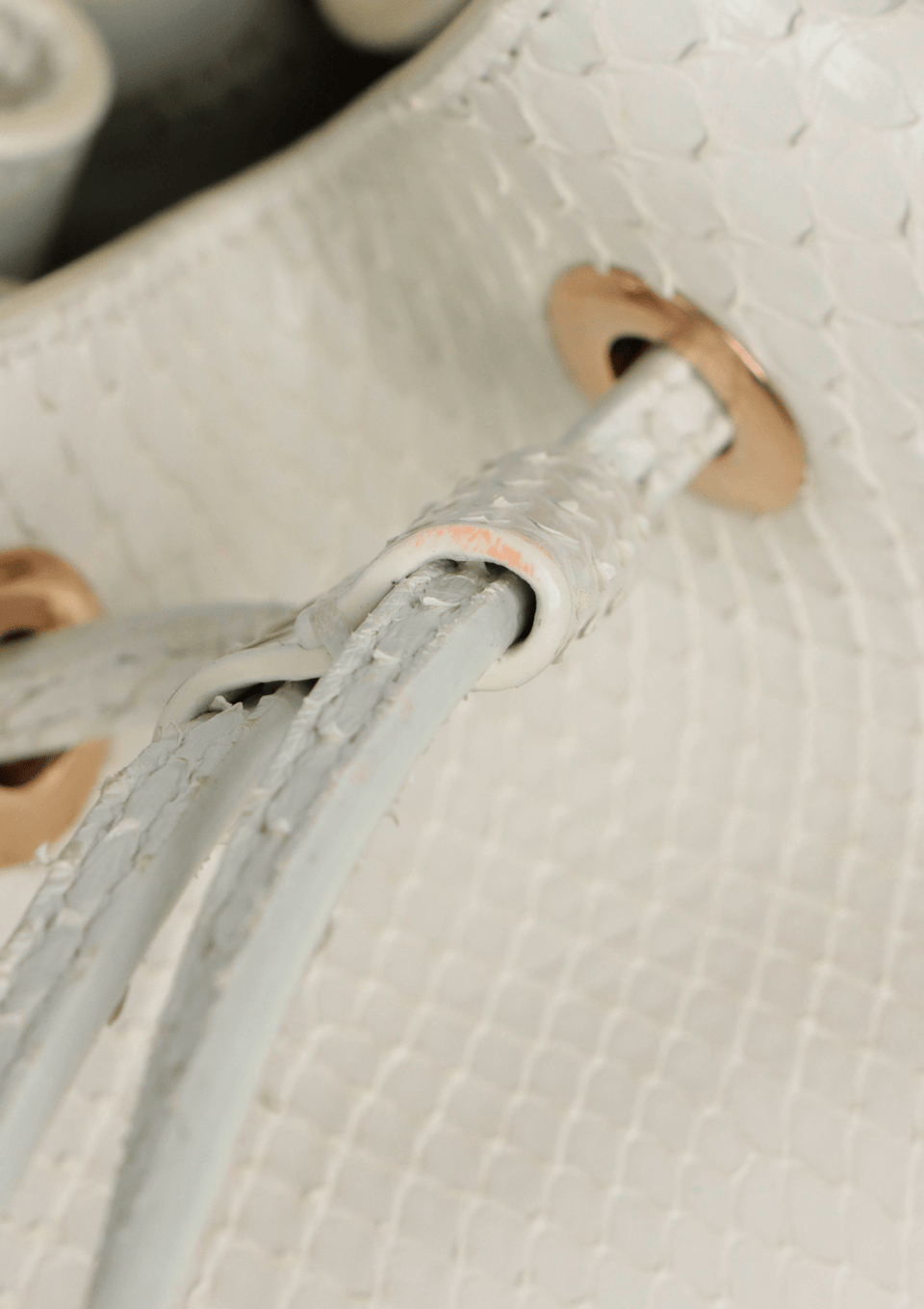 PYTHON SMALL BUBBLE BUCKET BAG