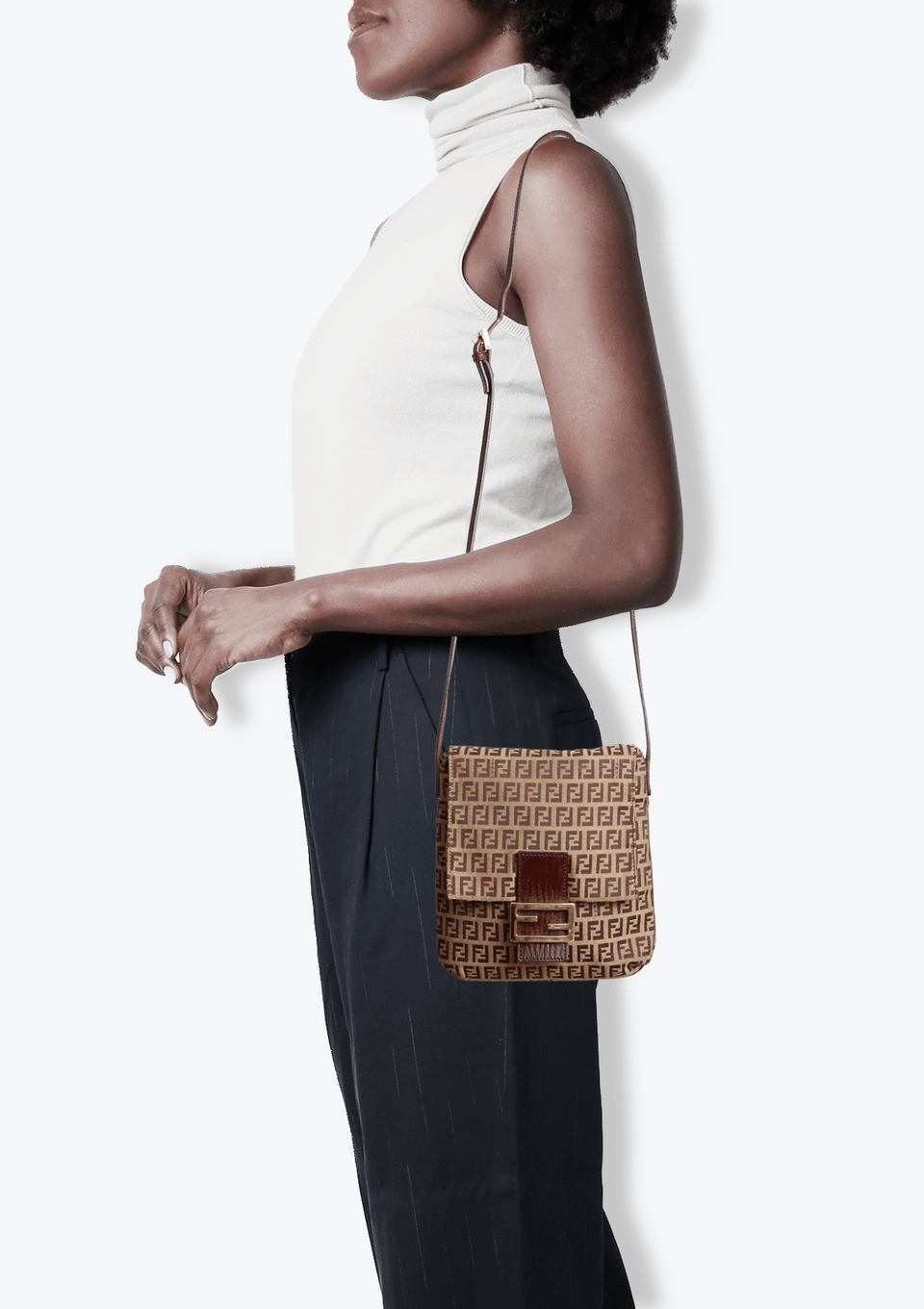 BOLSA FENDI ZUCCHINO TUBE FLAP BAG BEGE ORIGINAL – Gringa BOLSA FENDI ZUCCHINO TUBE FLAP BAG BEGE ORIGINAL – Gringa