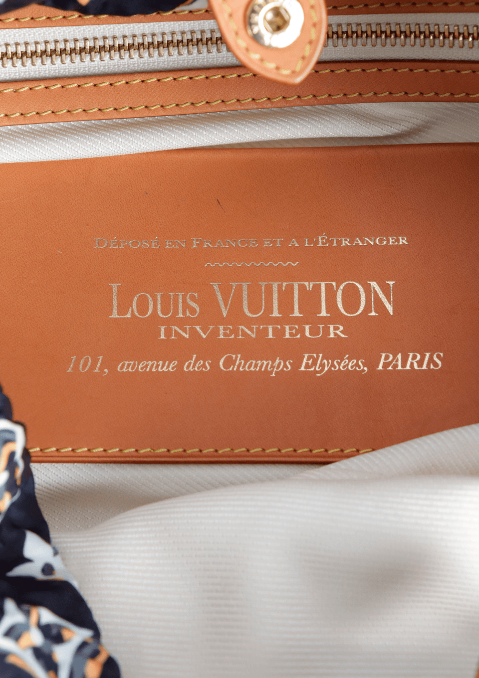 LIMITED EDITION MONOGRAM BULLES MM