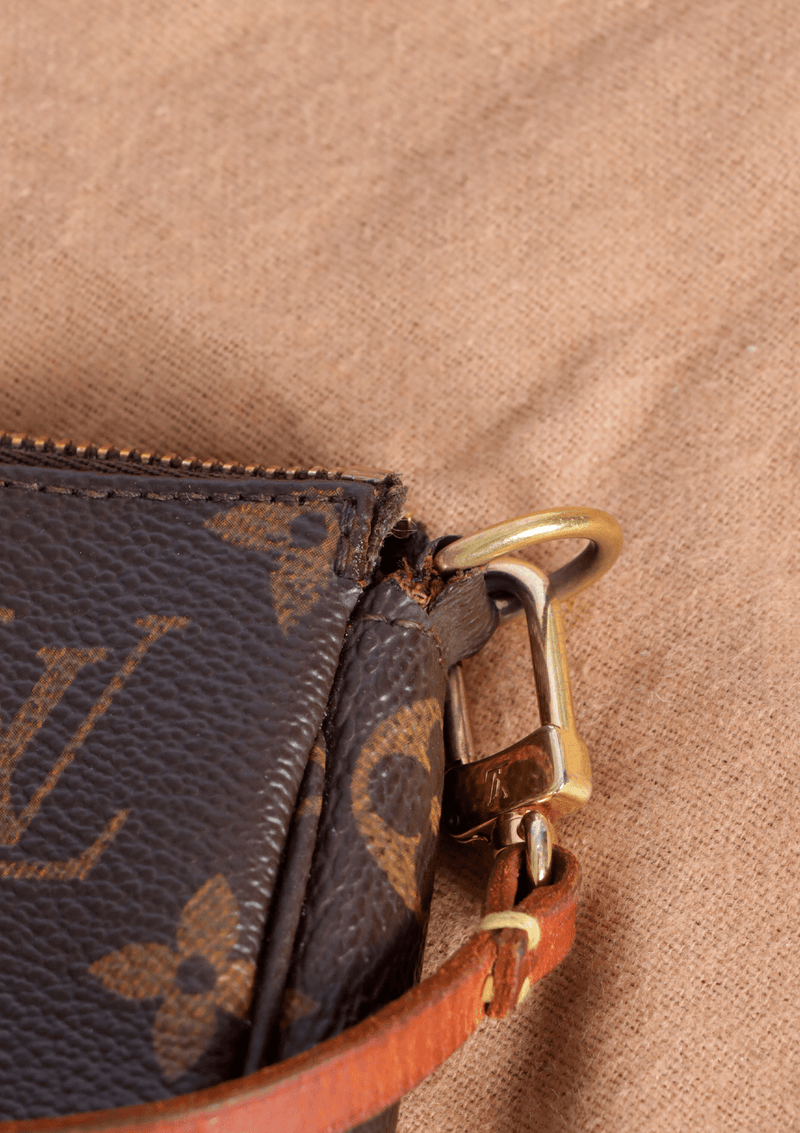 MONOGRAM POCHETTE ACCESSOIRES