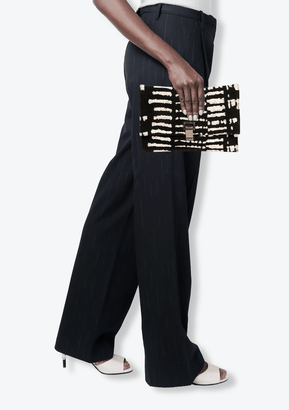 JACQUARD CLUTCH