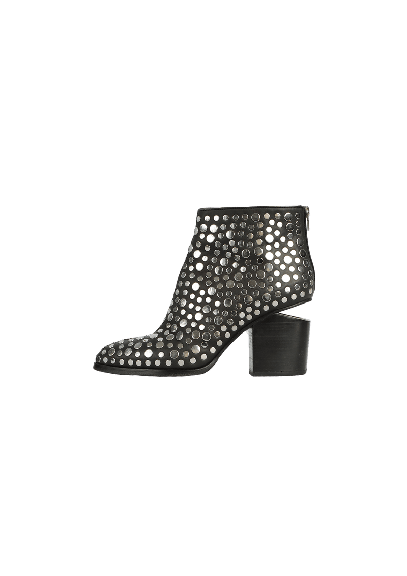 LEATHER STUDDED BOOTS 38.5